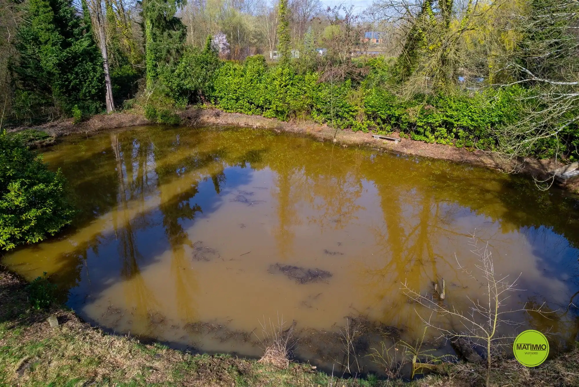 Uniek stukje natuur met twee visvijvers van 6.638 m² foto 14