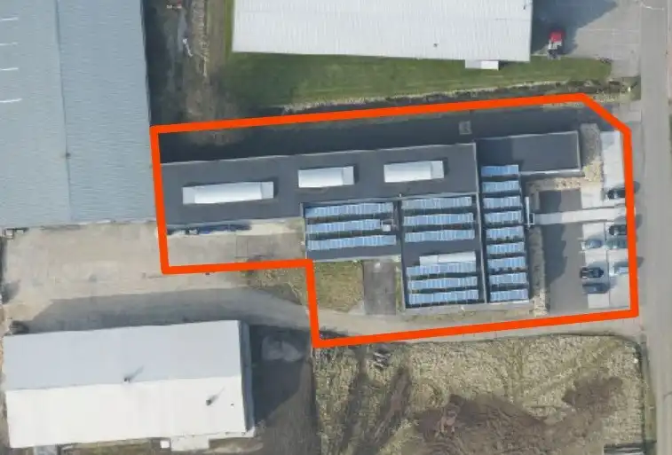 Bedrijfsgebouw +/- 1.397m² foto 2