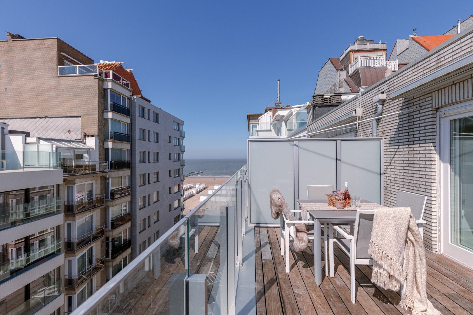()=>{if(producerUpdateValueVersion(node),producerAccessed(node),node.value===ERRORED)throw node.error;return node.value} Swolfsstraat 9/52 - 8300 Knokke-Zoute