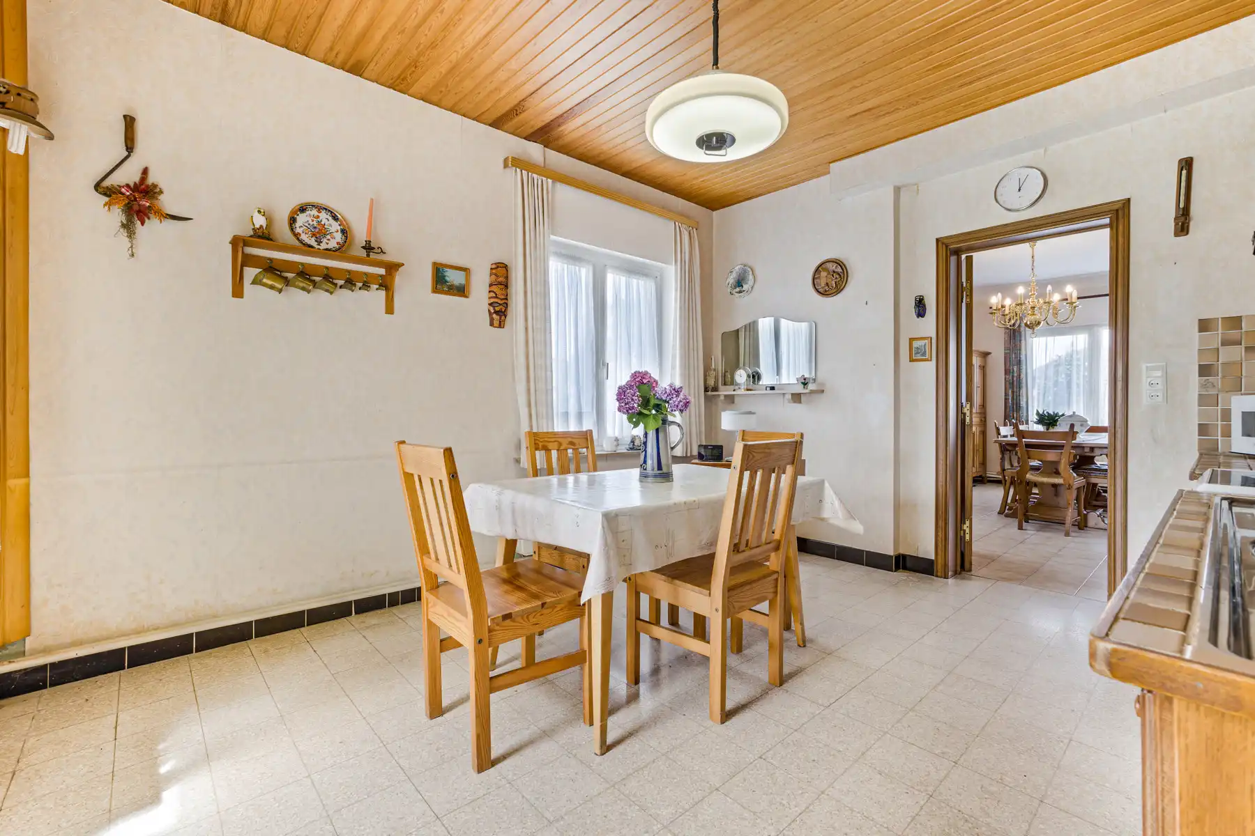 Gunstig gelegen alleenstaande woning met prachtige tuin foto 11