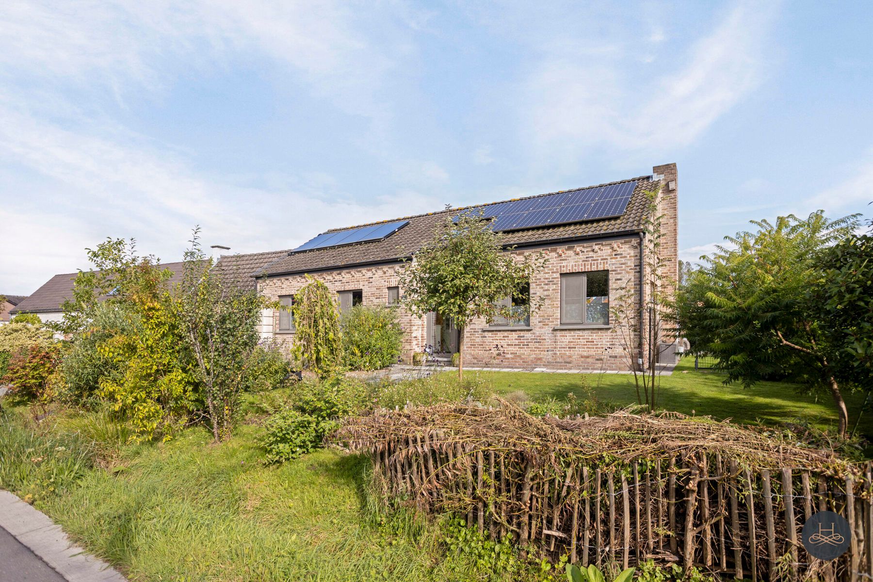 Karaktervolle, energiezuinige woning in rustig straatje foto 1