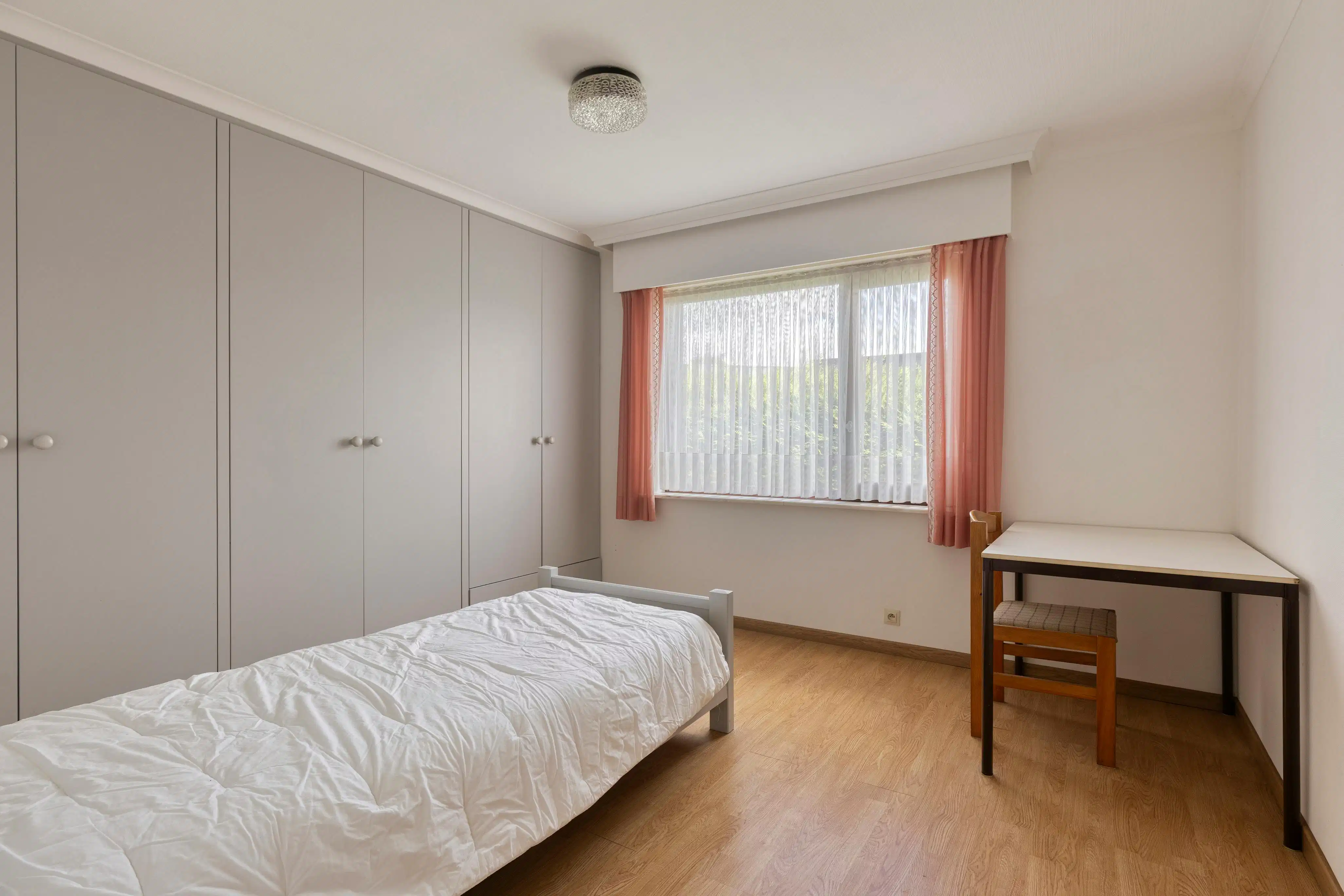 Open bebouwing met atelier en garage te koop in Zulte foto 12