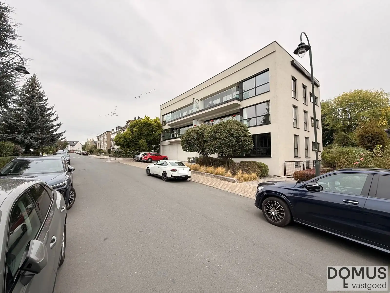 Zeer knap appartement op topligging foto 13