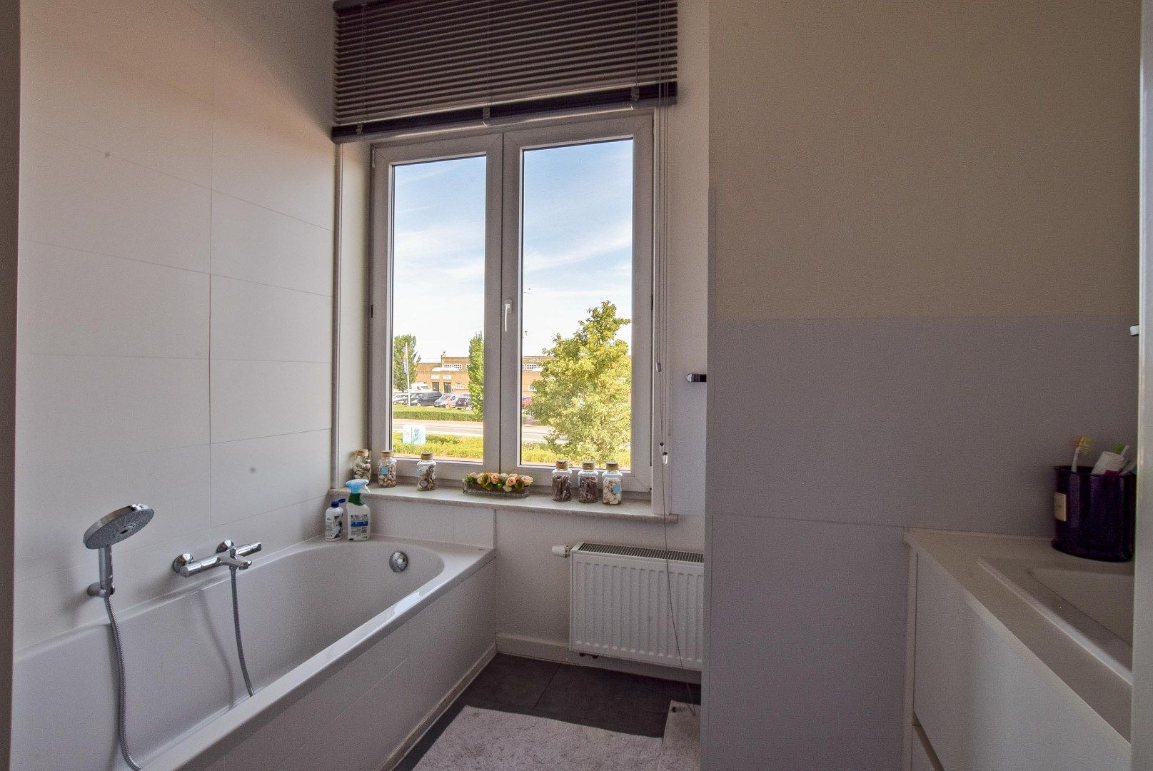 Tophorecazaak met woonst op de Kaai in Nieuwpoort – Huur of Huurkoop mogelijk foto 17