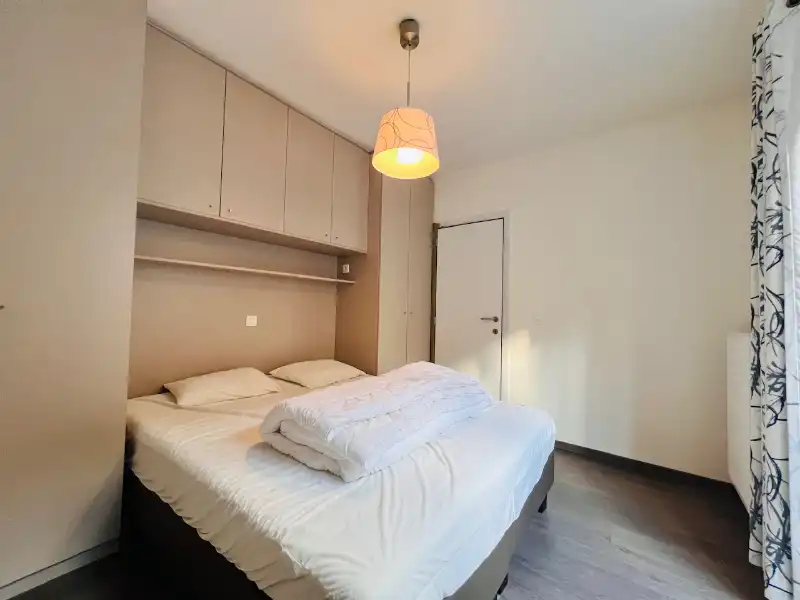 Ruim 3-kamer appartement met groot terras in het centrum van Wenduine foto 11