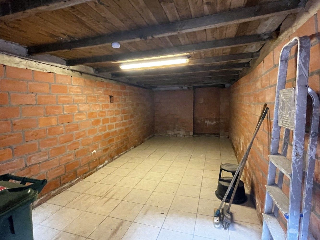Goed gelegen woning met ruime bergplaats foto 12