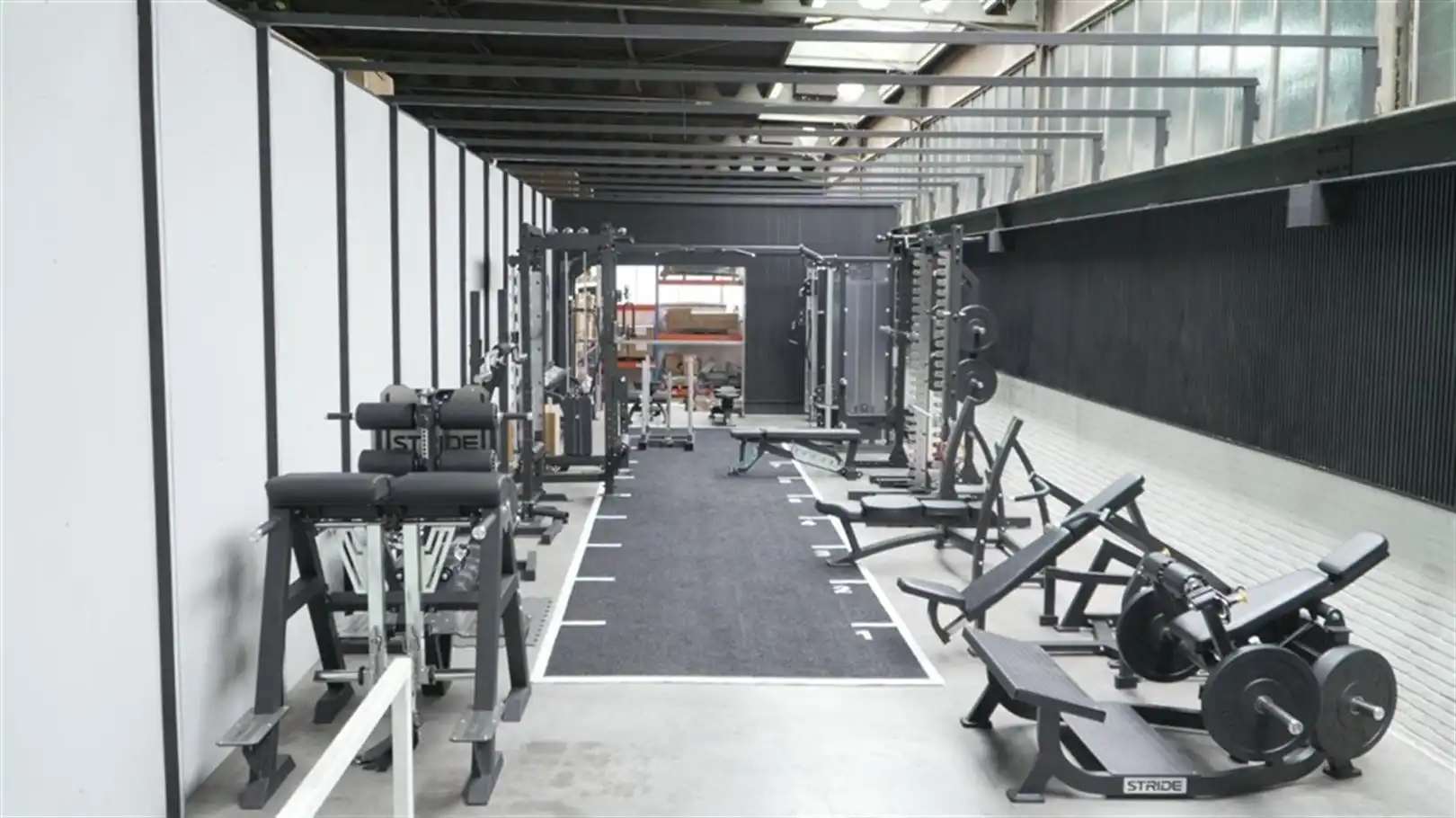 Magazijn met kantoren op toplocatie in Zwijnaarde foto 30