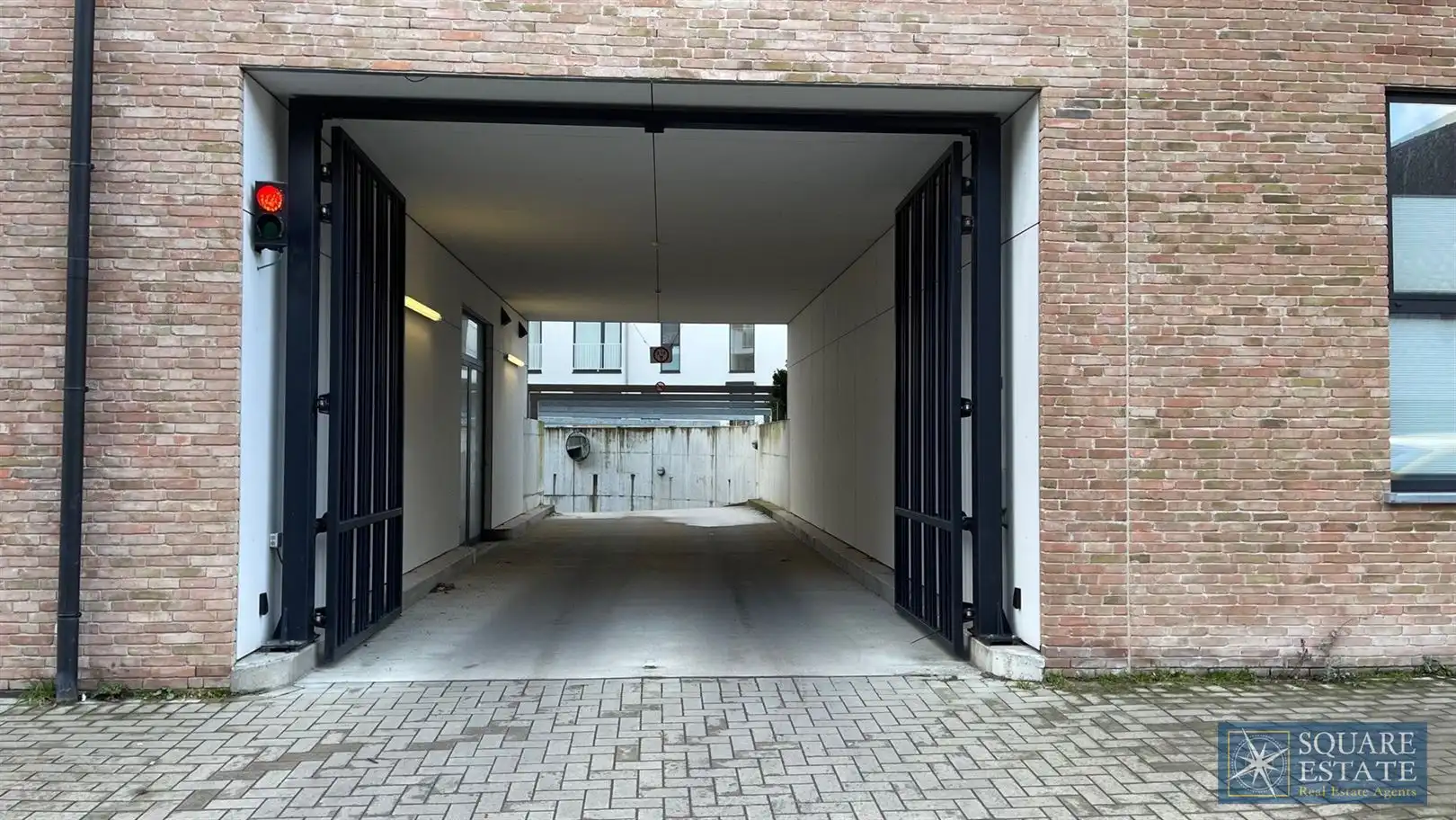 Garage te huur Jozef de Vleminckstraat 2A-24C - 1853 STROMBEEK-BEVER