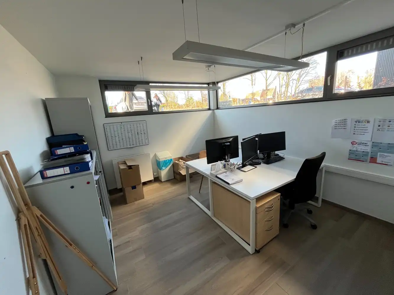 Kantoorgebouw met 54 parkeerplaatsen foto 26