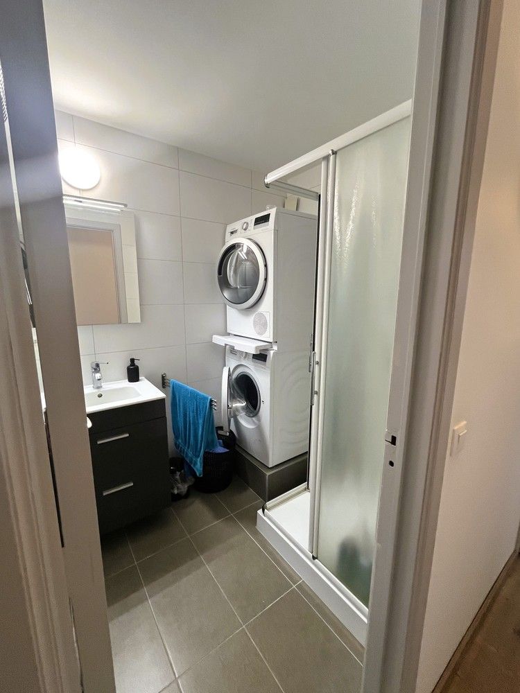 Gerenoveerd appartement met garagebox. foto 9