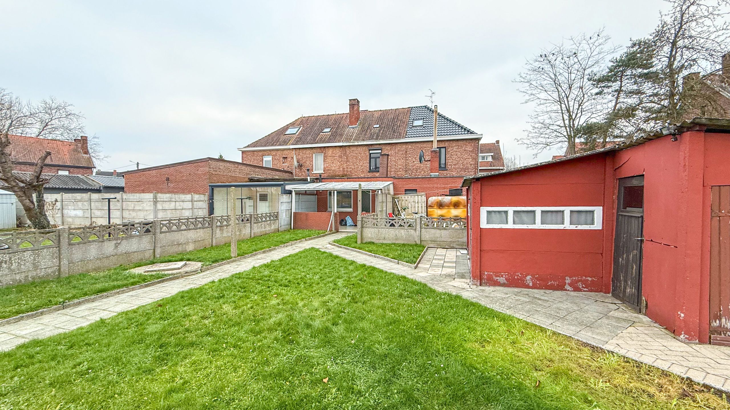 Instapklare woning met grote tuin rustig gelegen te Beringen! foto 18