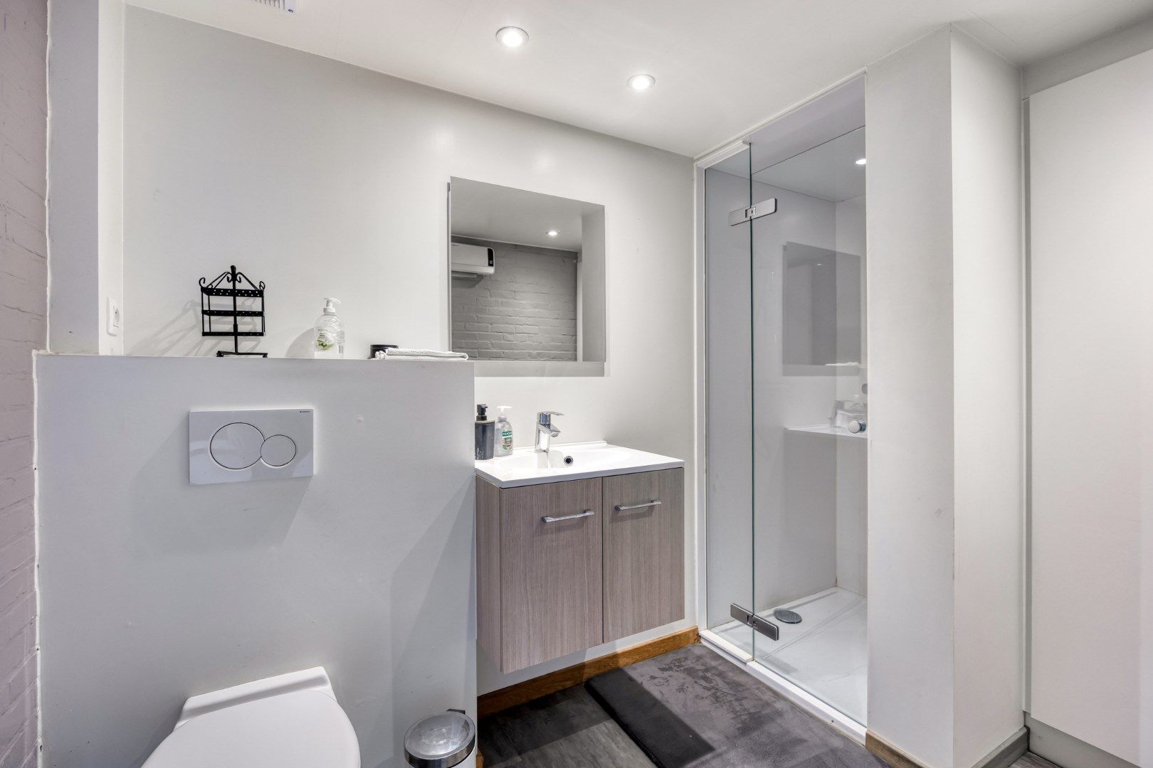 Gunstig gelegen instapklare woning op prachtig perceel van 10a88 ! foto 22
