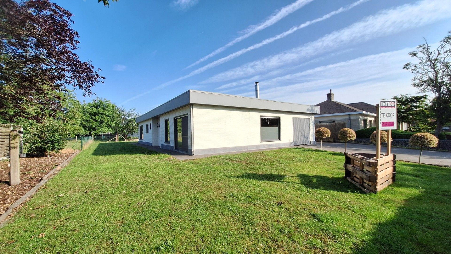 Villa te koop foto {{pictureIndex}}