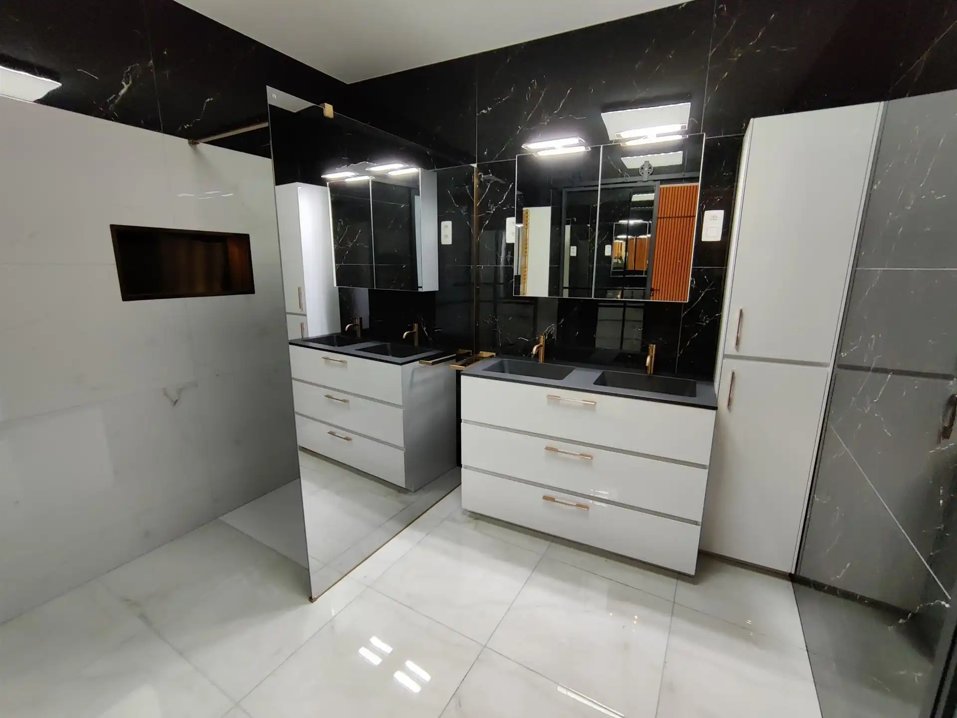 Luxueus gelijkvloers appartement foto 8