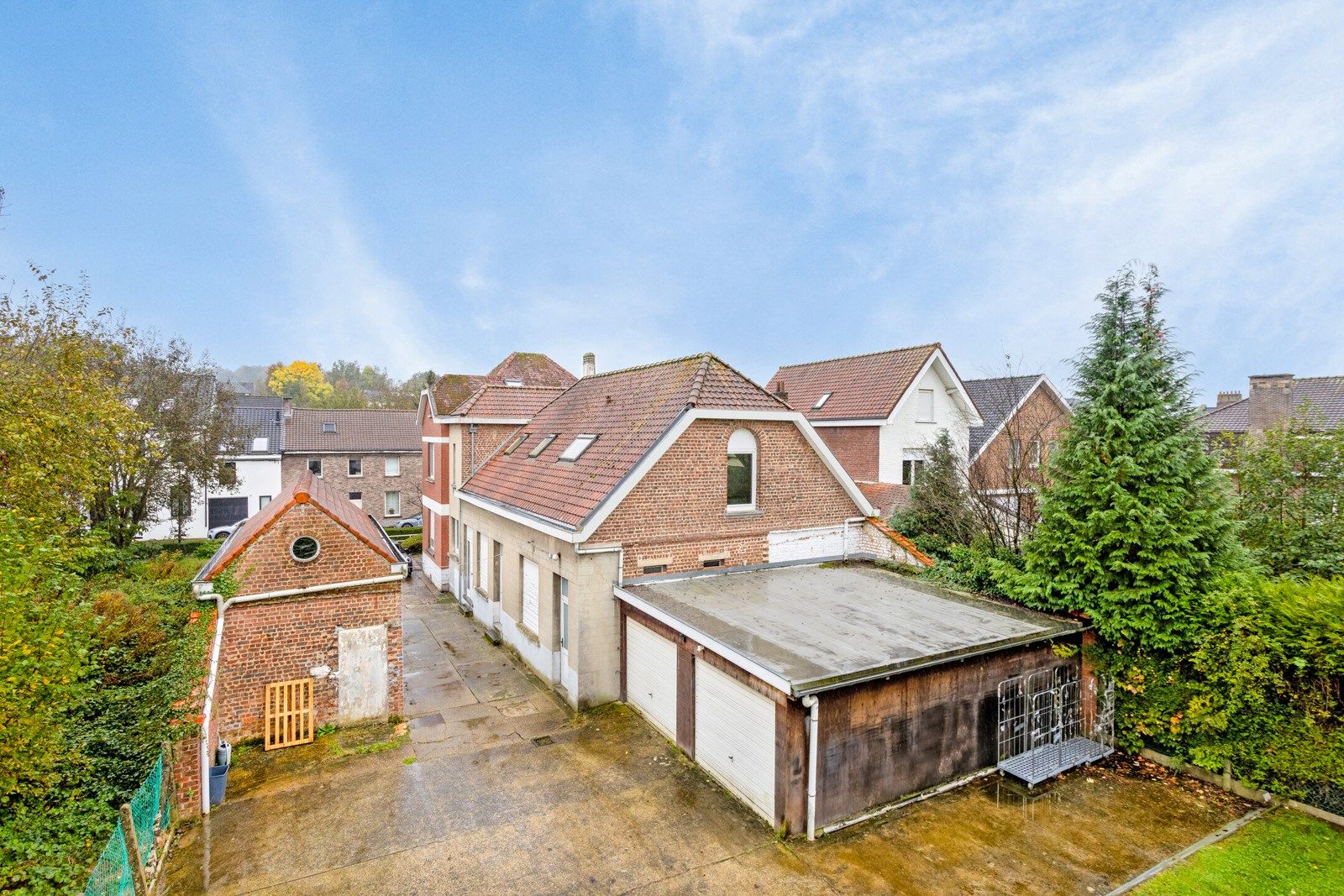 KANGOEROE WONING MET TUIN EN 3 GARAGE’S EN ATELIER 1652 ALSEMBERG (BEERSEL). foto 2