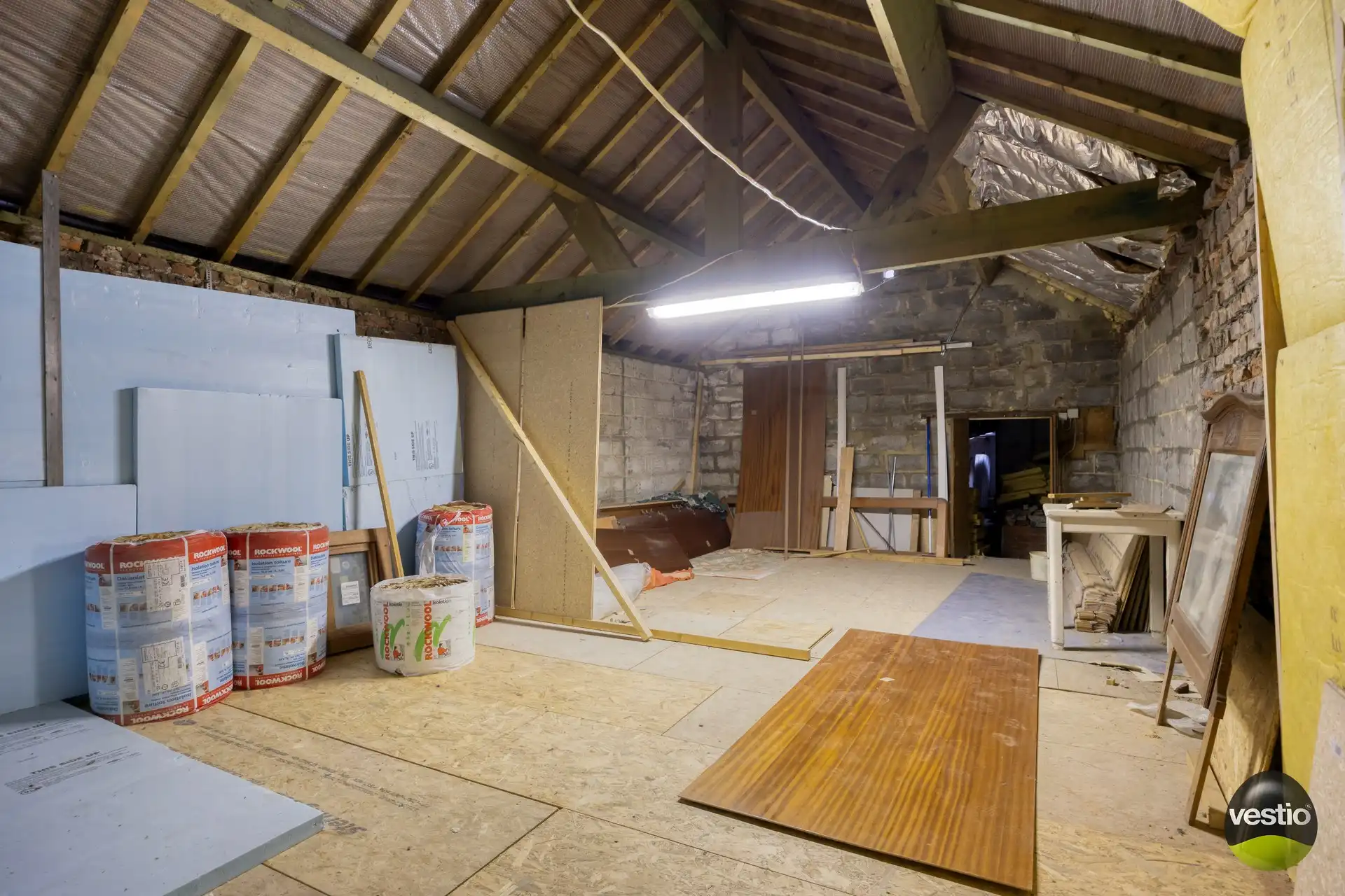 Te renoveren woning met bijgebouwen in het rustige centrum van Bevingen (Sint-Truiden) foto 28