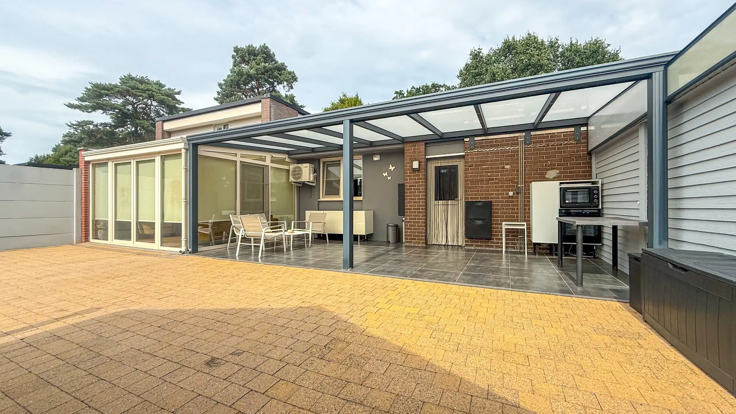Ruime gezinswoning met 3 slaapkamers en fraaie veranda! foto 42