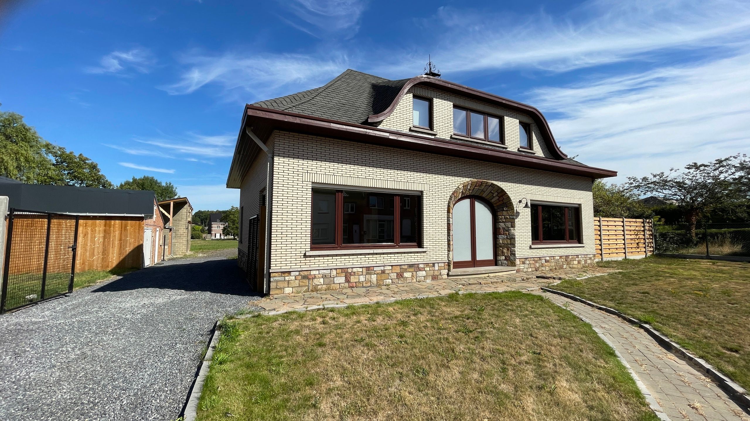 Huis te huur foto {{pictureIndex}}