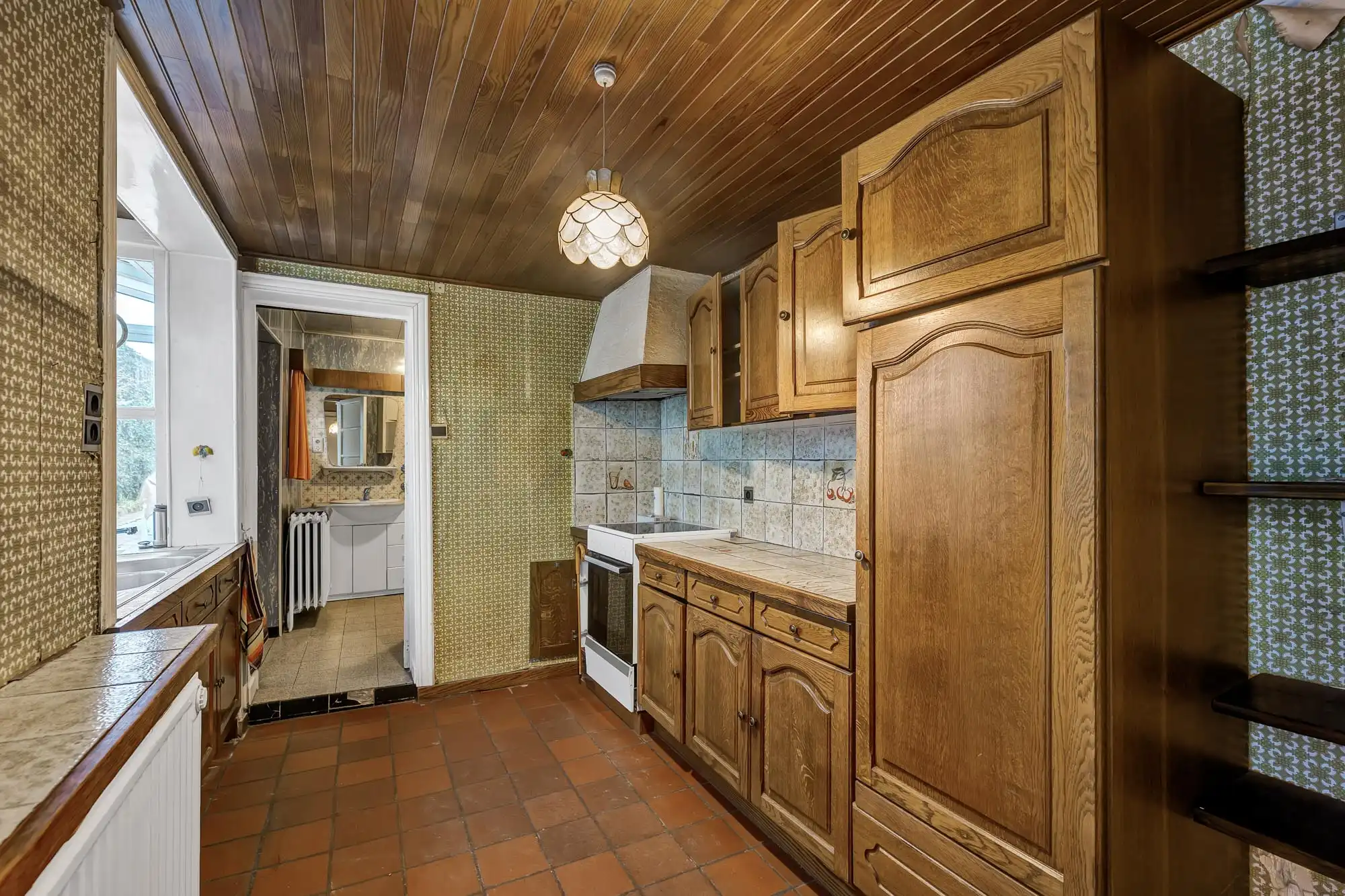 Charmante rijwoning met tuin en garage foto 9