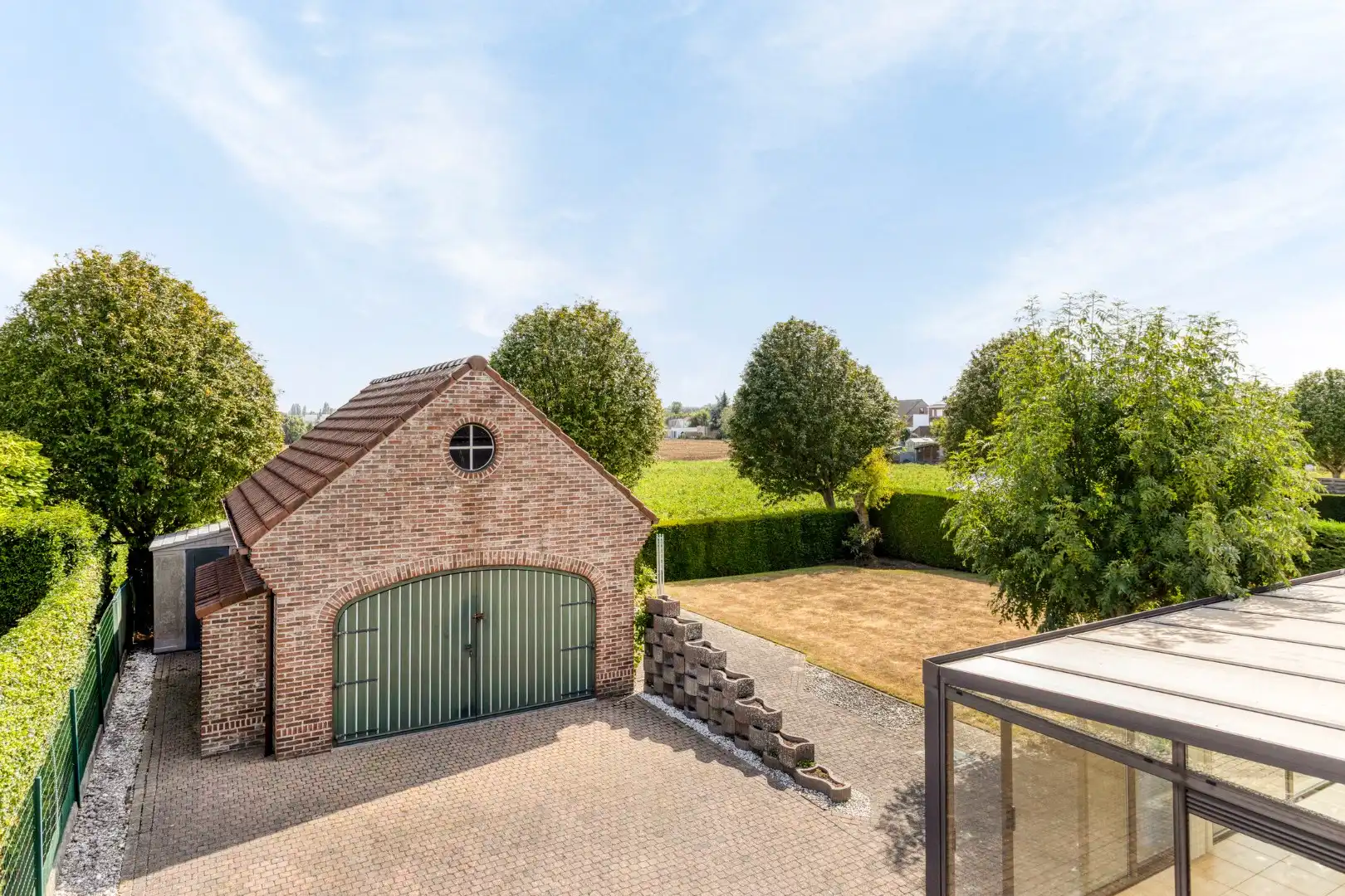 Degelijke villa in rustige buurt op 750 m²! foto 22