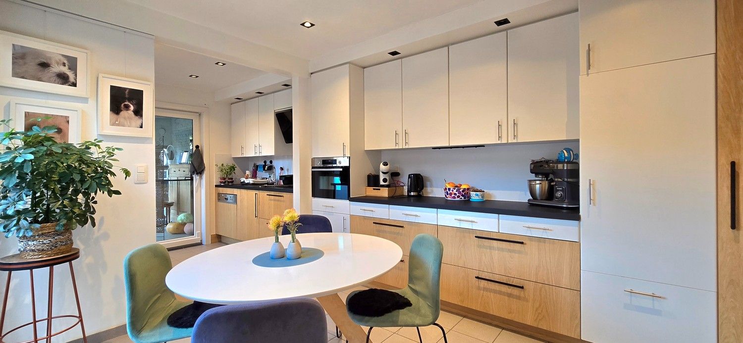 Charmant herenhuis met 5 slaapkamers te koop in Hasselt foto 12