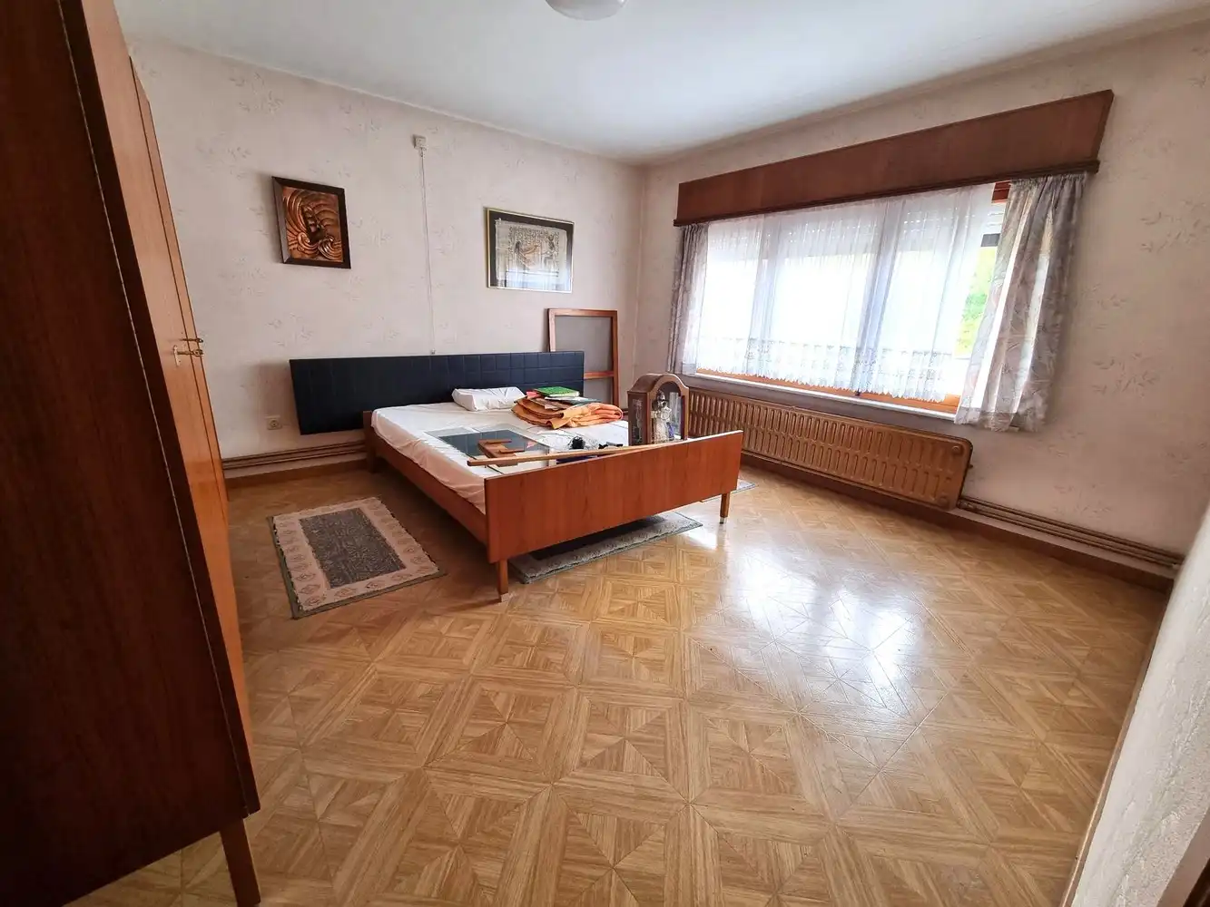 Woning met achterliggend magazijn op een totaal perceel van 19 are 58 ca. foto 12