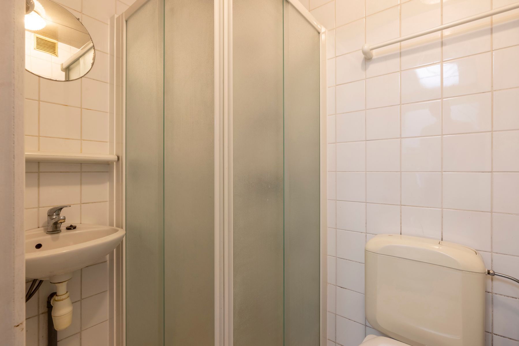 Woning met 3 slaapkamers en tuintje nabij het UZ Gent! foto 9