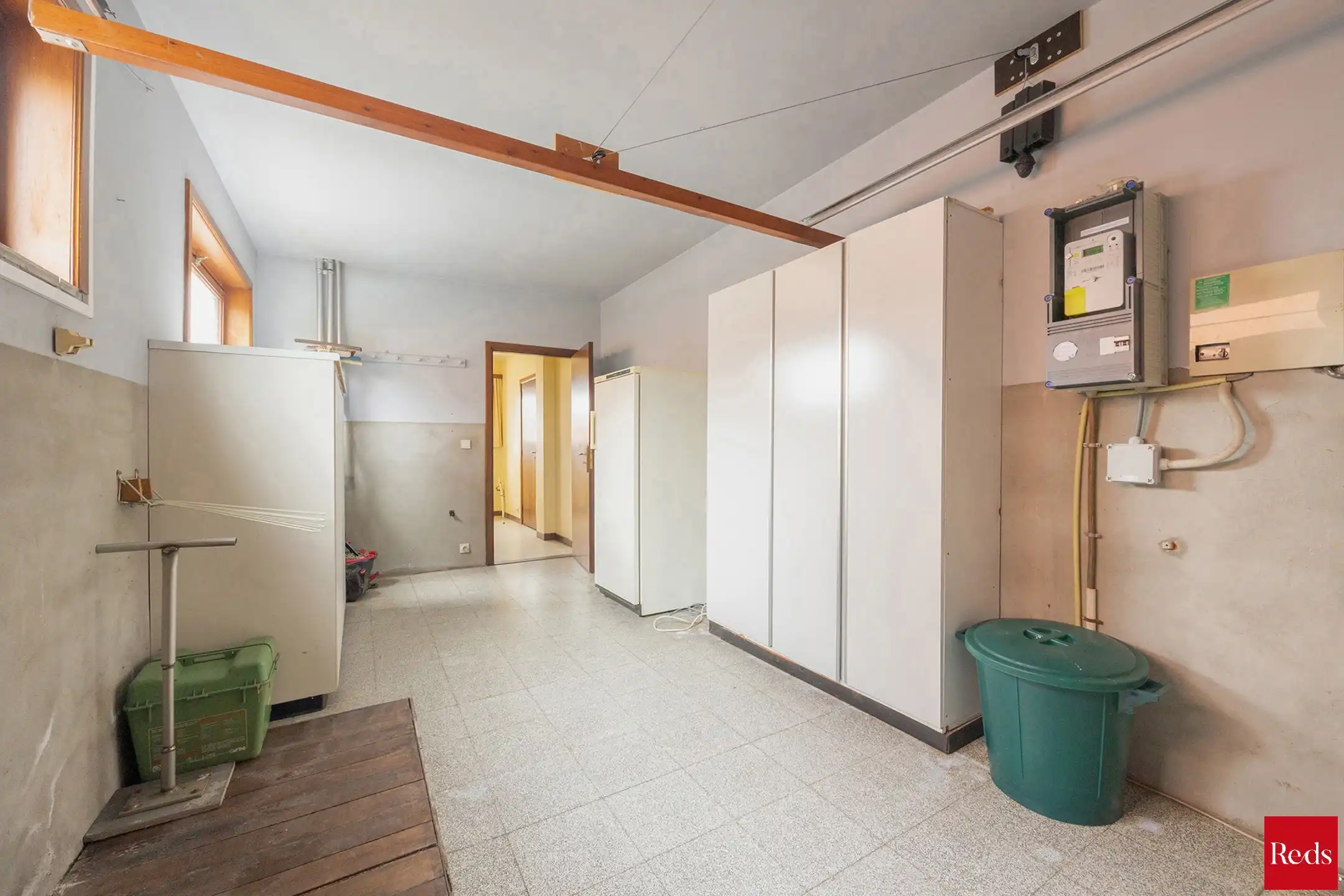 Open bebouwing met tuin en garage foto 12