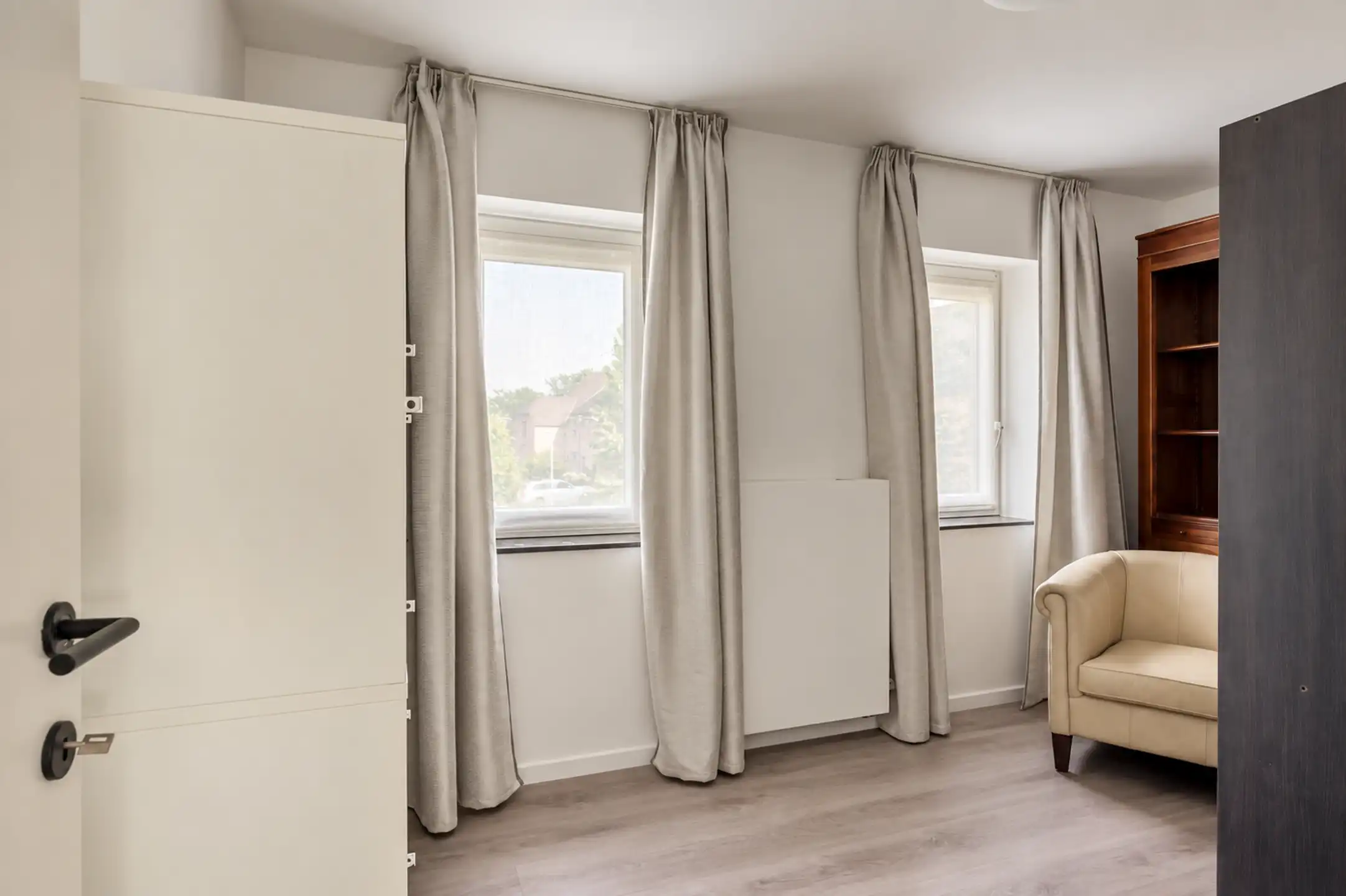 Moderne EPC A-villa op toplocatie nabij scholen en station, met prachtige tuin en privacy foto 28