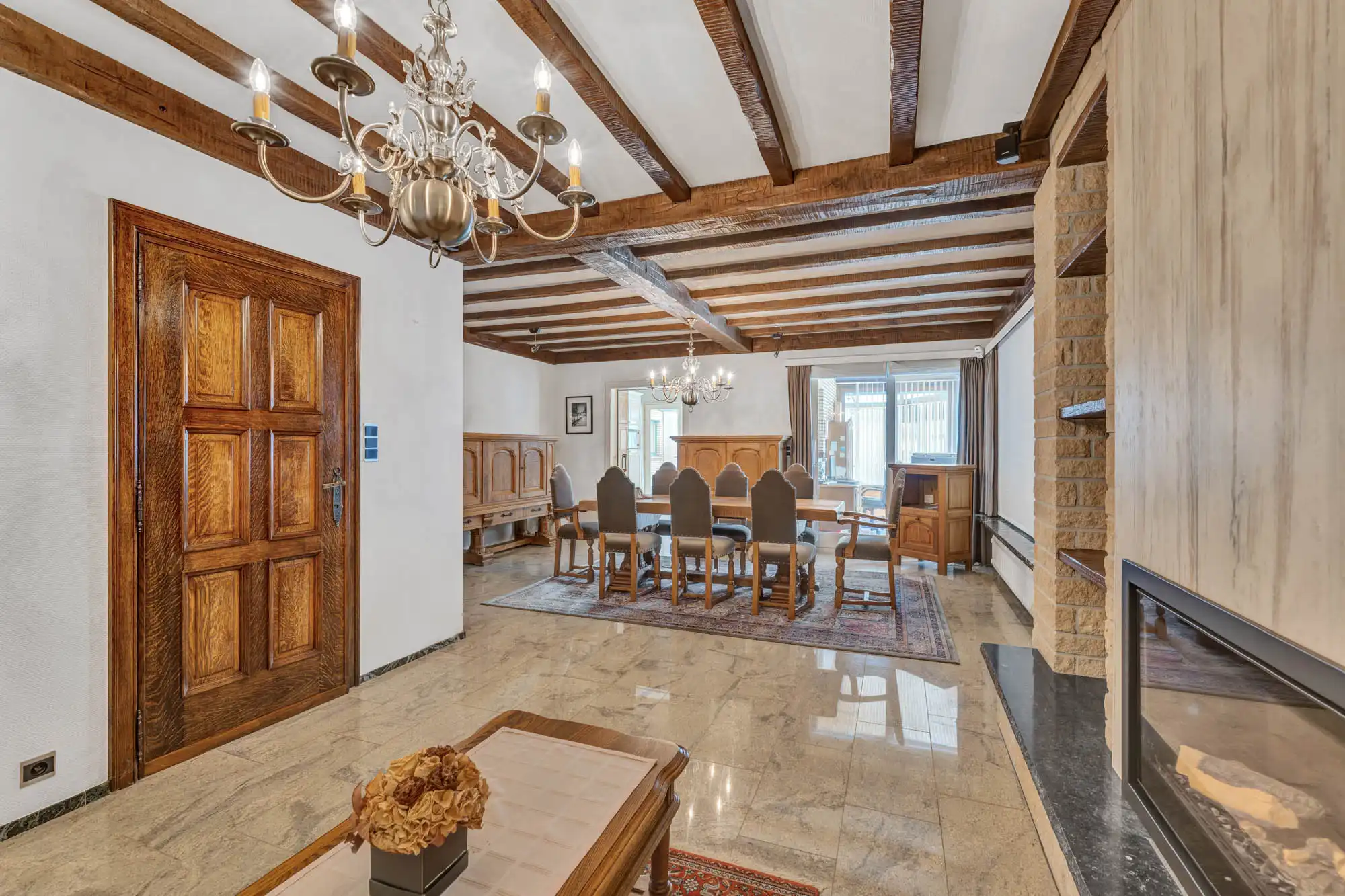 UNIEKE BUITENKANS! Instapklare bungalow met loods/bouwgrond foto 8