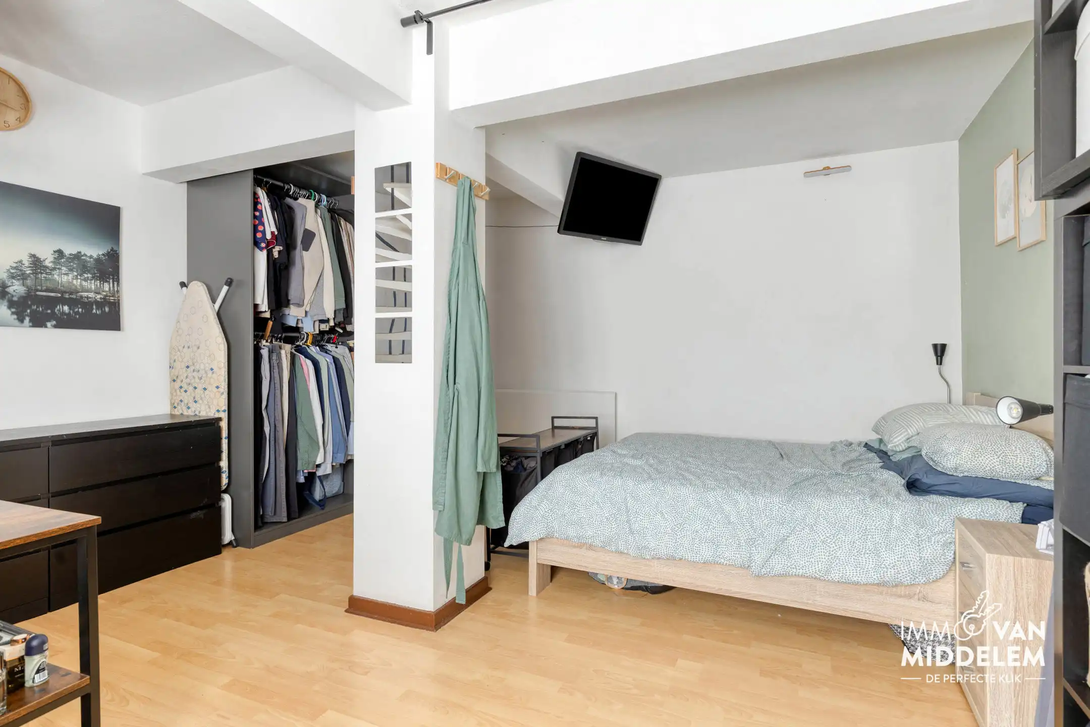 GELIJKVLOERS APPARTEMENT MET 2 KAMERS, TUIN EN GARAGE foto 13