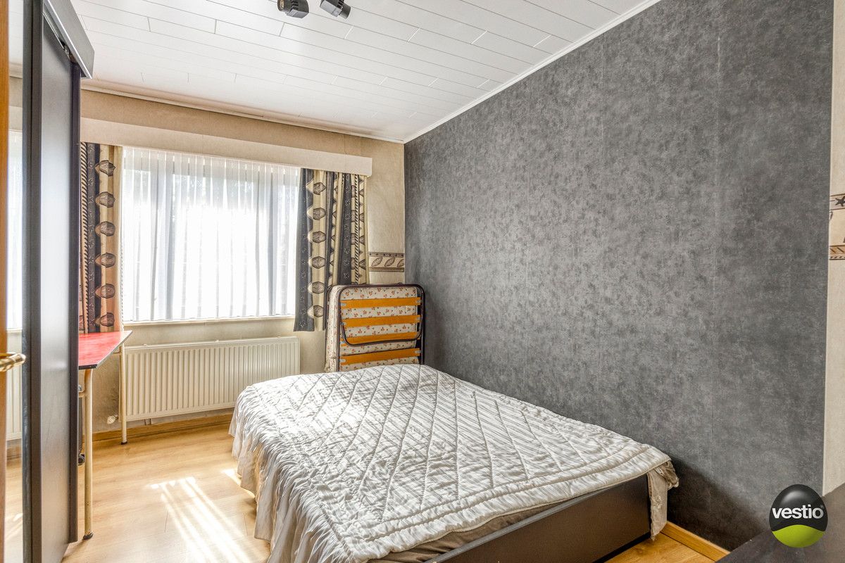 HANDELSHUIS IN CENTRUM VAN BILZEN. foto 20