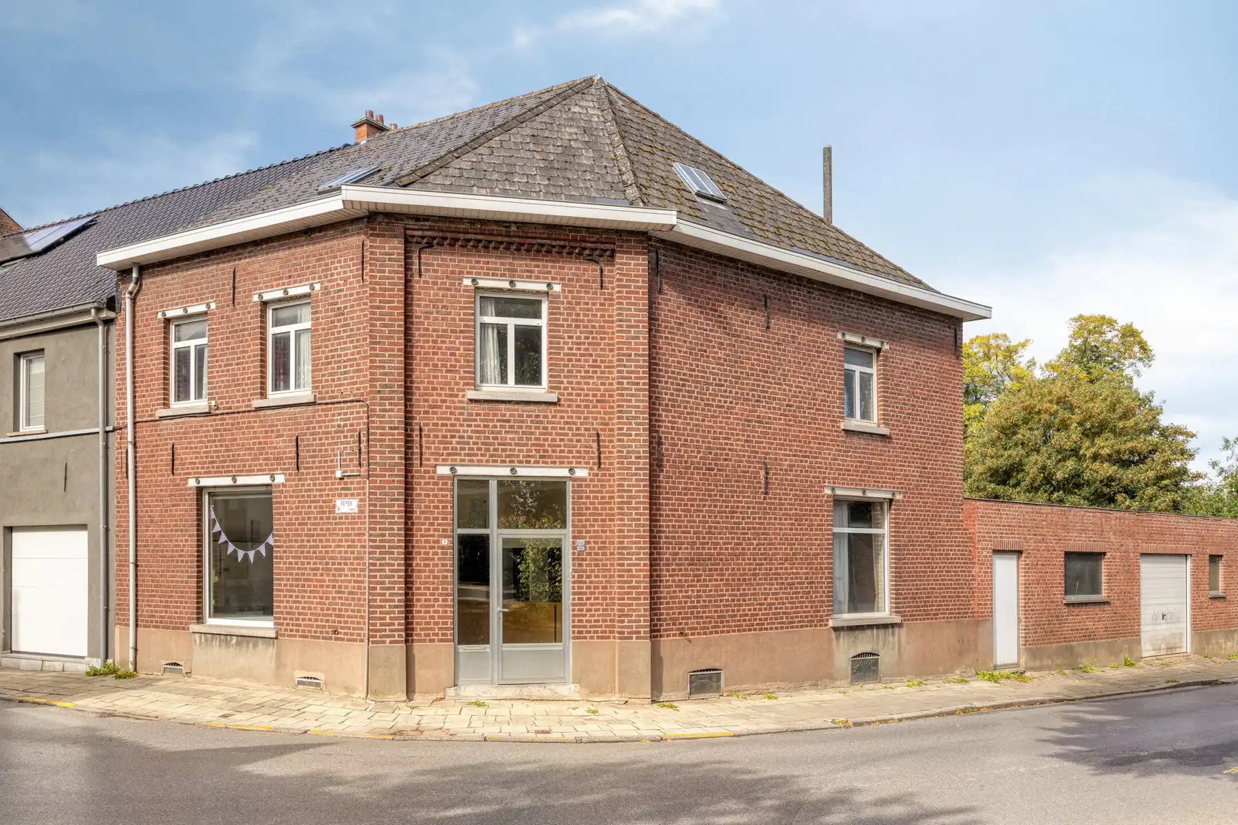 Hoofdfoto van de publicatie: Huis te koop