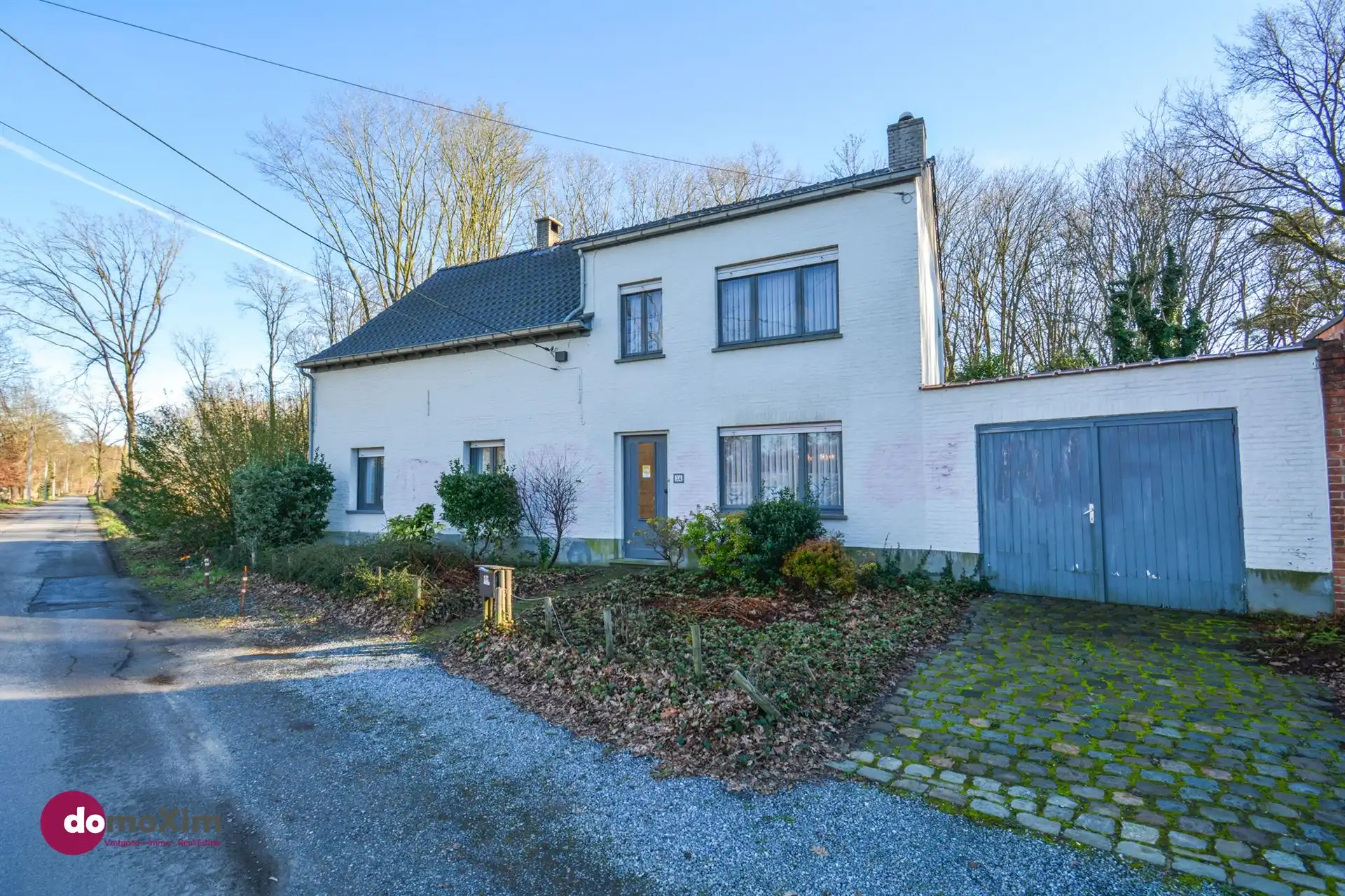 Hoofdfoto van de publicatie: Te renoveren woning met veel potentieel nabij het Bloso-Domein in Hofstade