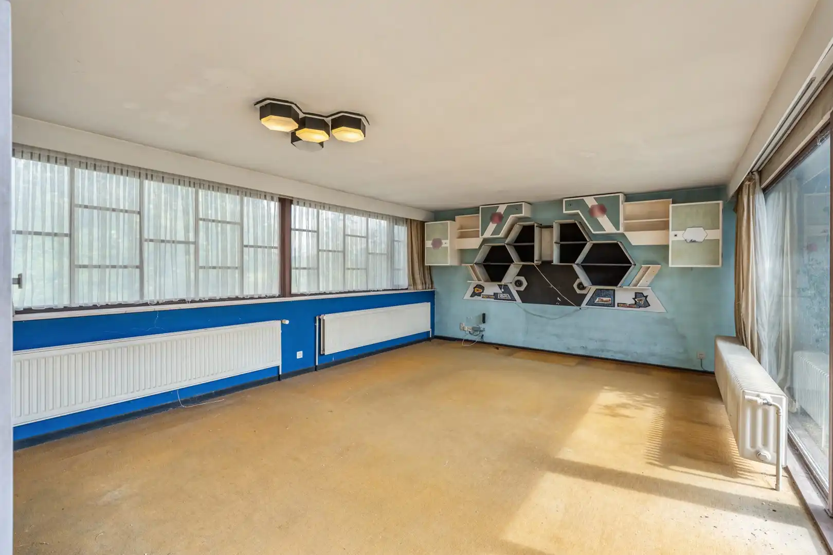 Karaktervolle patio-bungalow met renovatiepotentieel in doodlopende straat te Herent foto 9