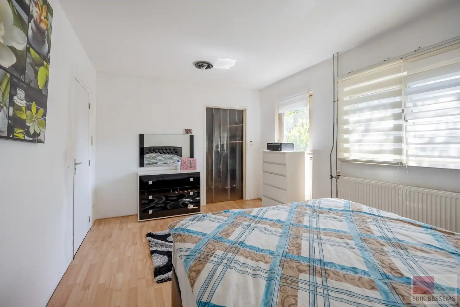 Op te frissen, vrijstaande woning met veel potentieel op royaal perceel van 1080 m², deze te moderniseren woning combineert een bewoonbare oppervlakte van 199 m² foto 13