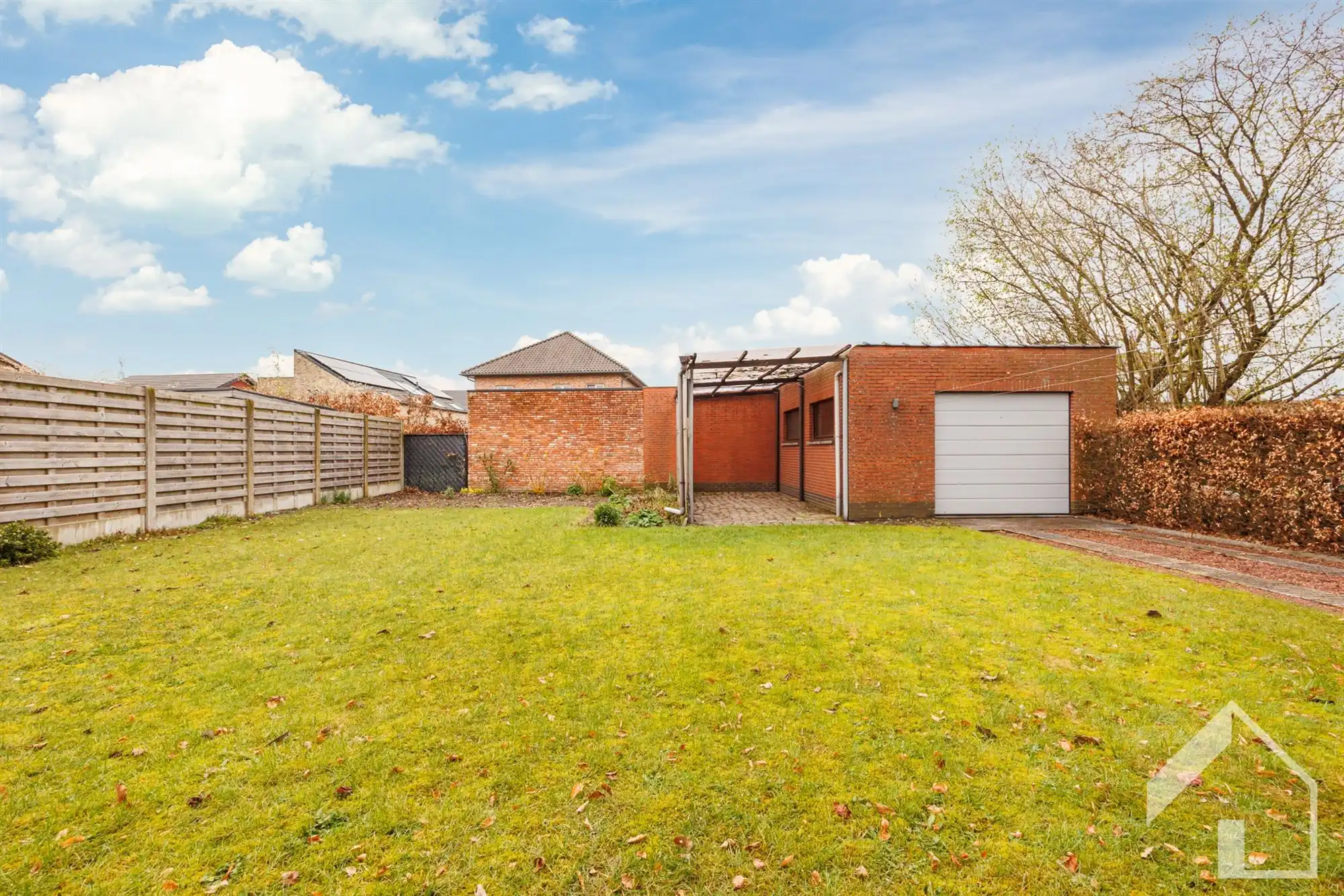 Open bebouwing in een rustige wijk! foto 30