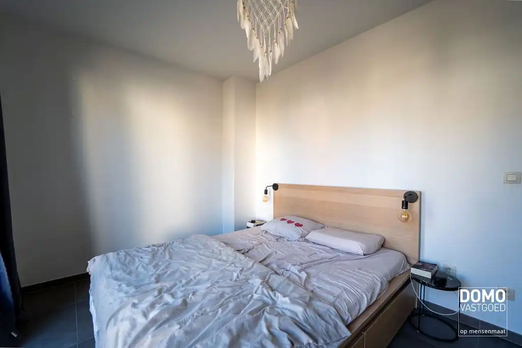 RUIM GELIJKVLOERS APPARTEMENT MET 2 SLAAPKAMERS, TERRAS EN PARKEERGELEGENHEID TE HASSELT (SINT-LAMBRECHTS-HERK) foto 7