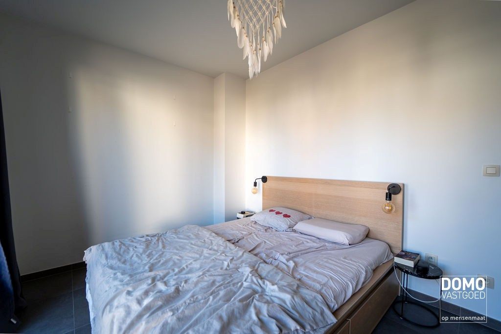 RUIM GELIJKVLOERS APPARTEMENT MET 2 SLAAPKAMERS, TERRAS EN PARKEERGELEGENHEID TE HASSELT (SINT-LAMBRECHTS-HERK) foto 7