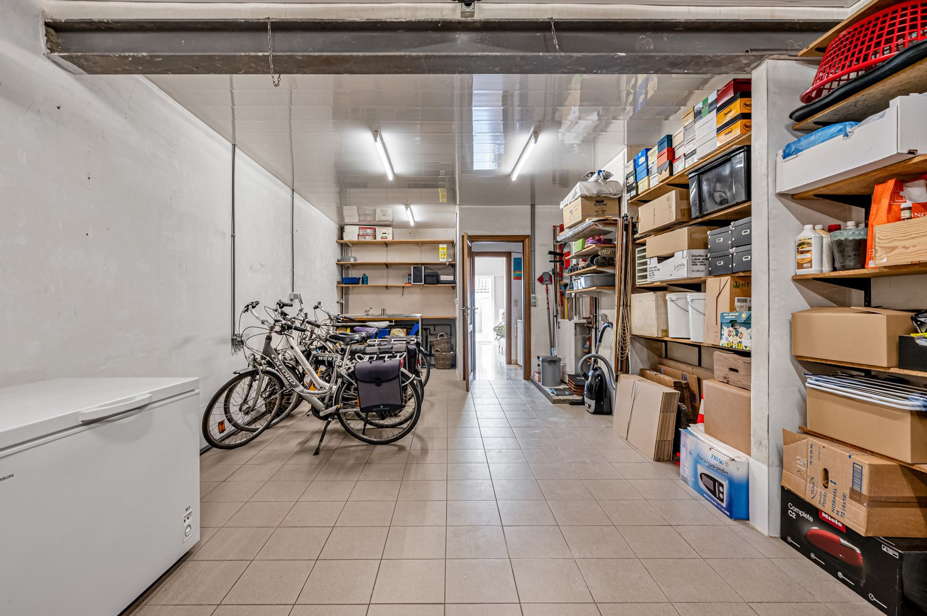 Goed gelegen, ruime gezinswoning met garage foto 21