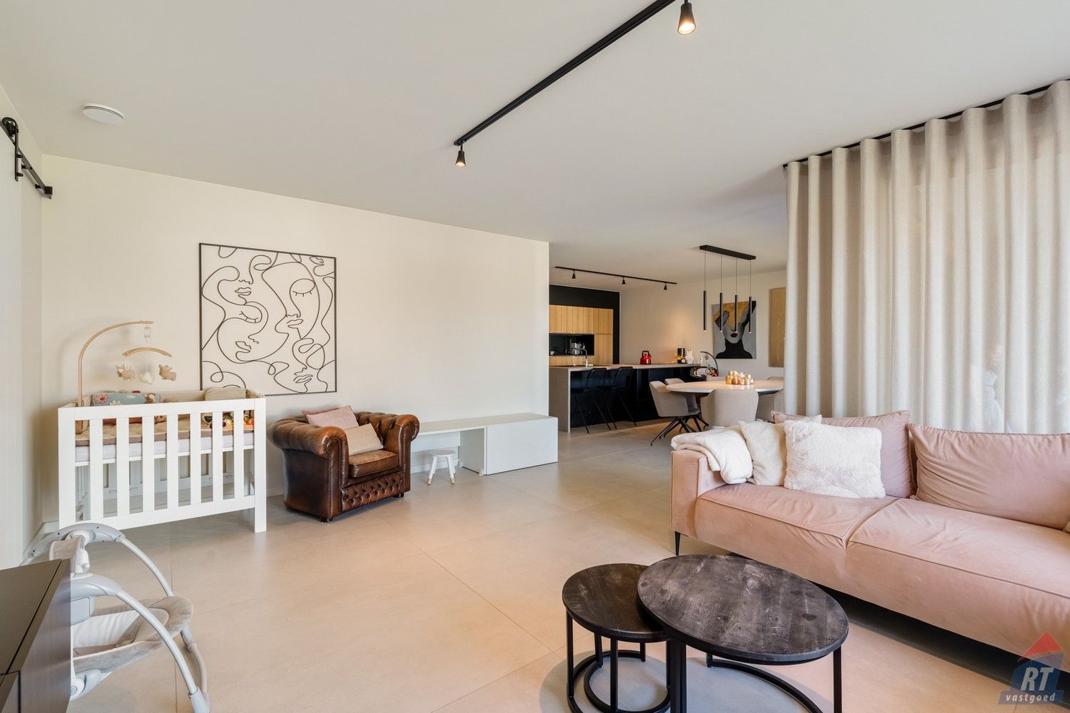 Stijlvolle en energiezuinige woning vlakbij het centrum en station van Landen foto 3