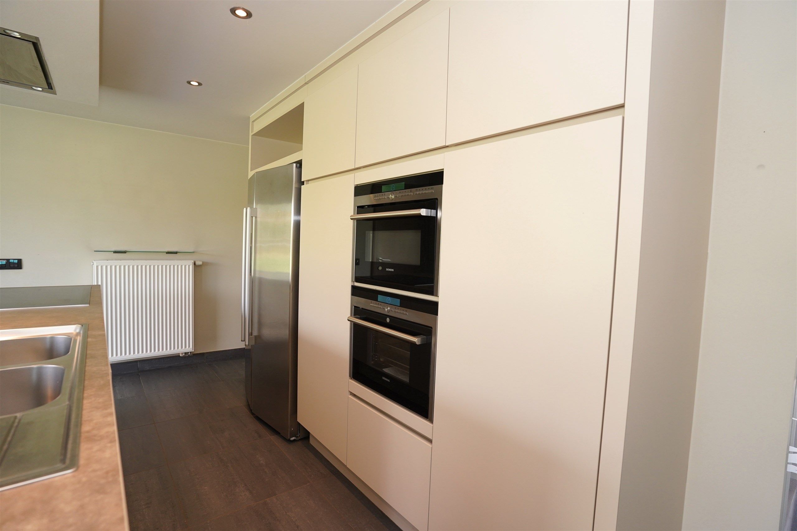 Bijzonder uime halfopen woning met Landelijke Rust op 954 m! foto 11