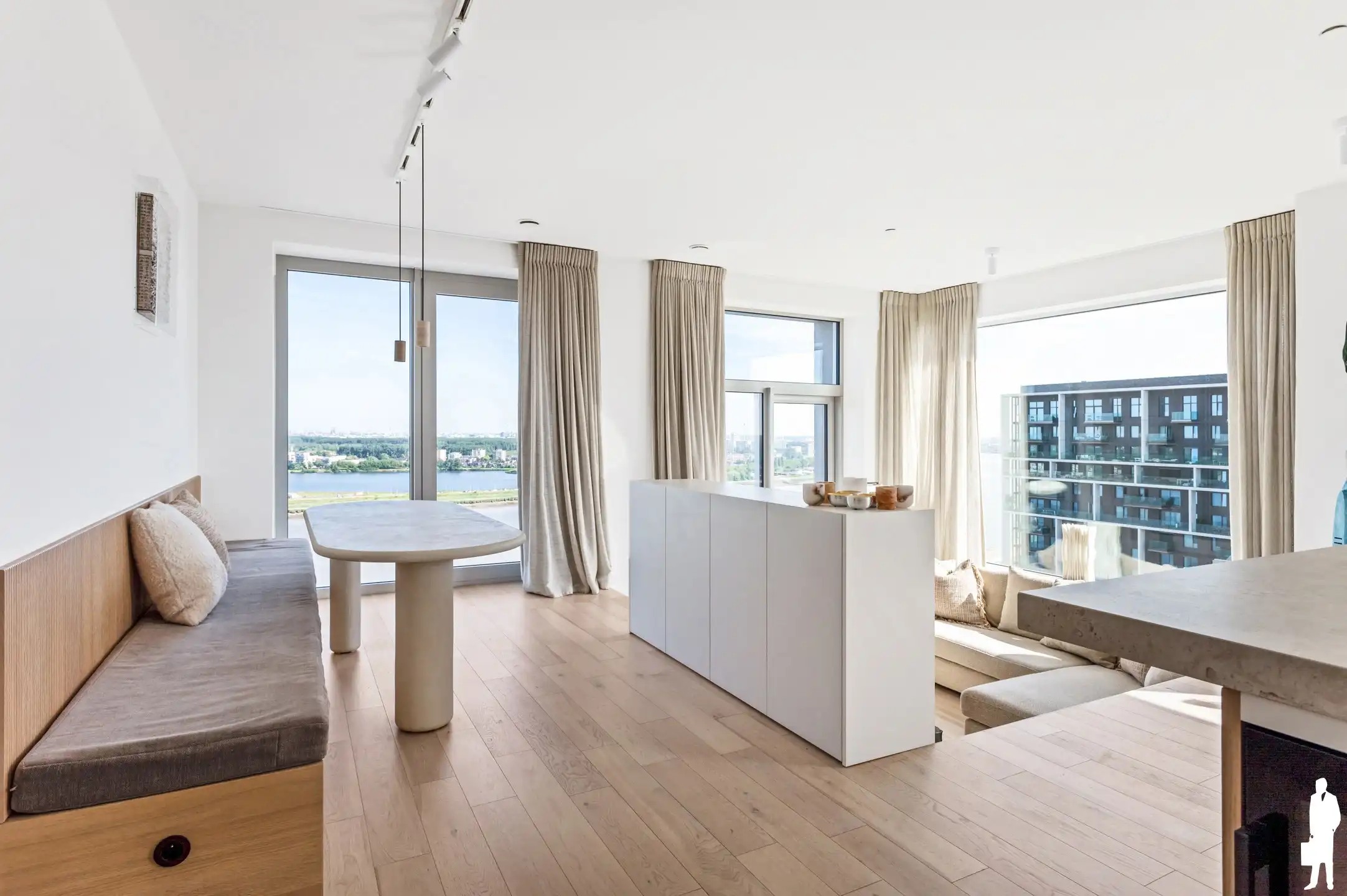 Exclusief 2-slaapkamerappartement op toplocatie in Nieuw Zuid foto 2