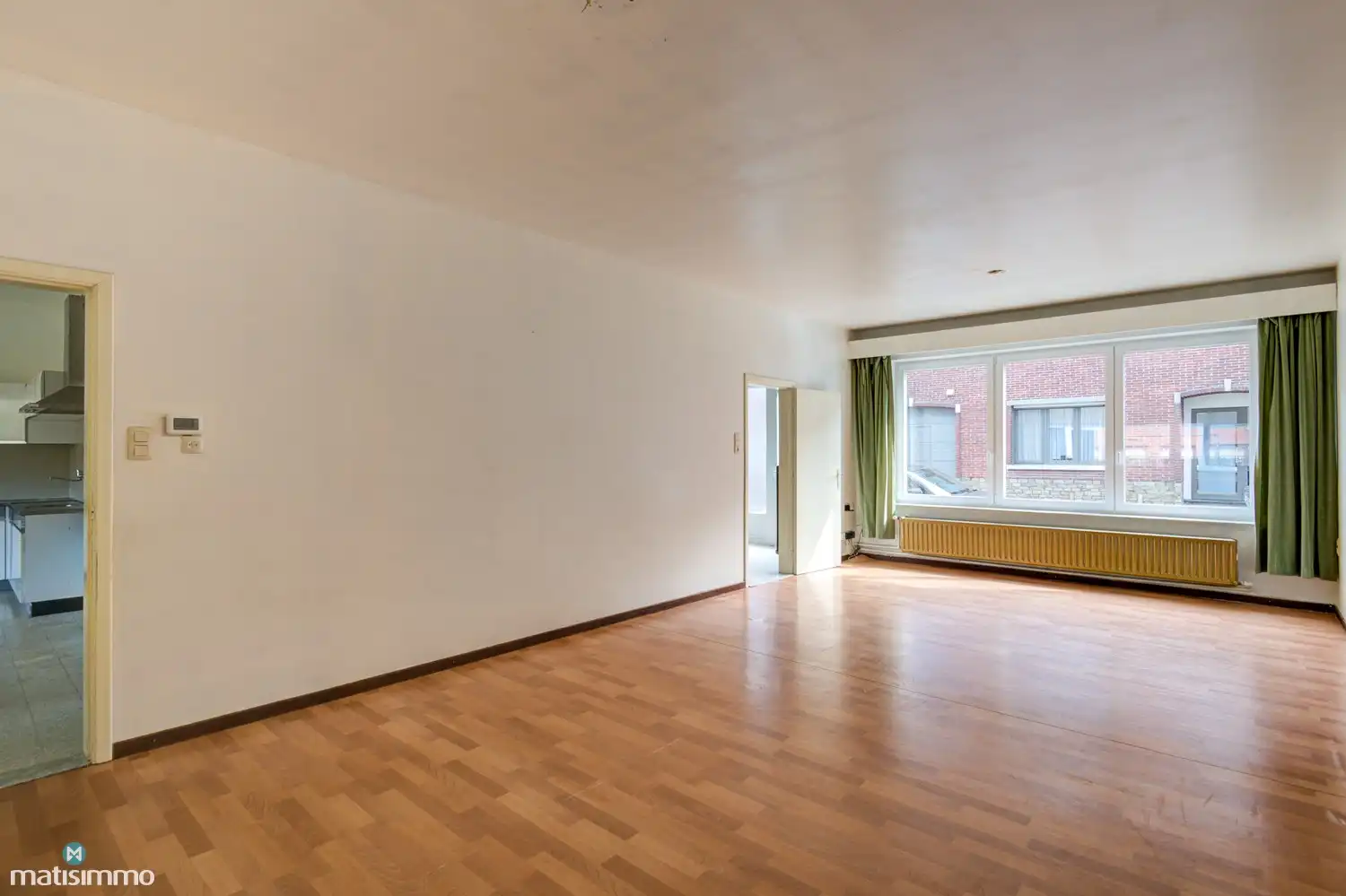 RUIME EENGEZINSWONING MET 4 SLAAPKAMERS, GARAGE, ZOLDER EN TUIN NABIJ HET CENTRUM VAN BILZEN foto 6
