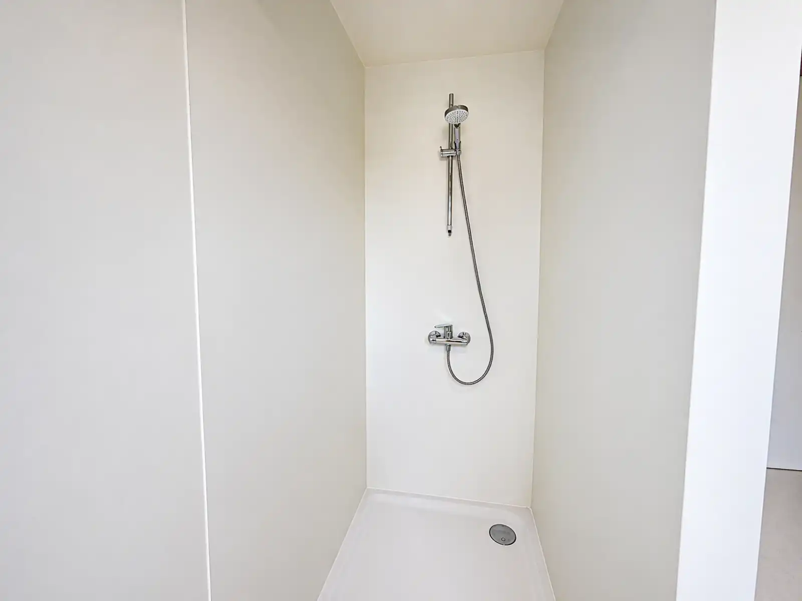 Gerenoveerde woning met 3 slpk foto 8