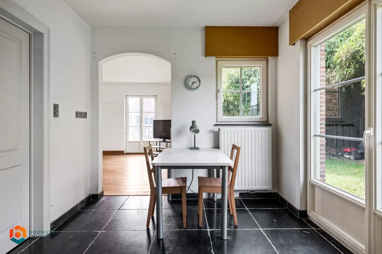 Woning met 4 slaapkamers en achterliggend bos (+-70a) foto 9