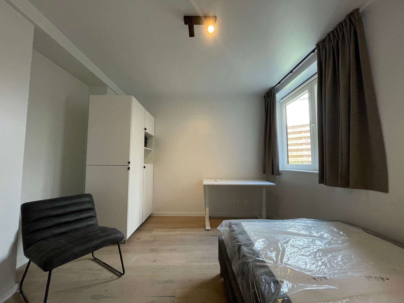 Kamer eigen sanitair regio Vismarkt!  foto {{pictureIndex}}