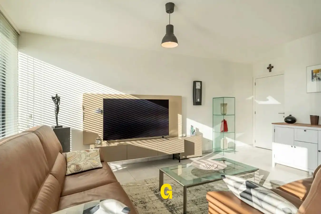 Knap hedendaags dakkappartement met ruime terrassen vlak bij het centrum foto 9