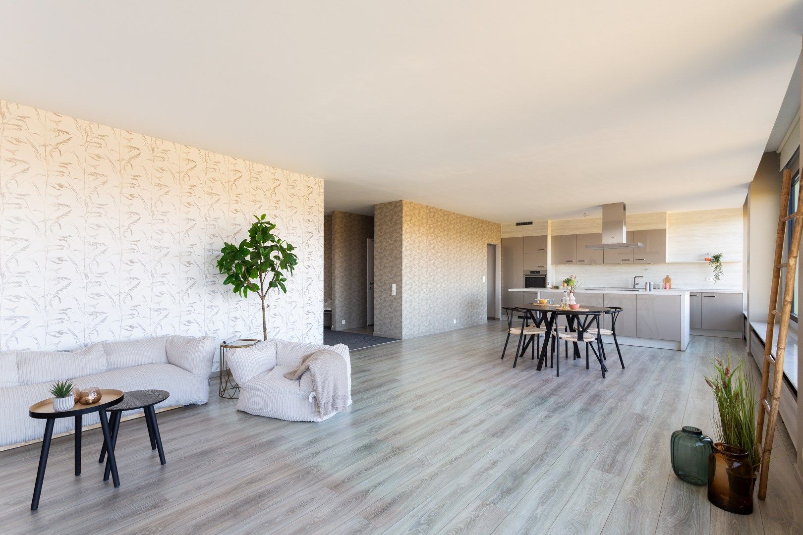 Knap gerenoveerd appartement met adembenemende uitzichten!   foto 2