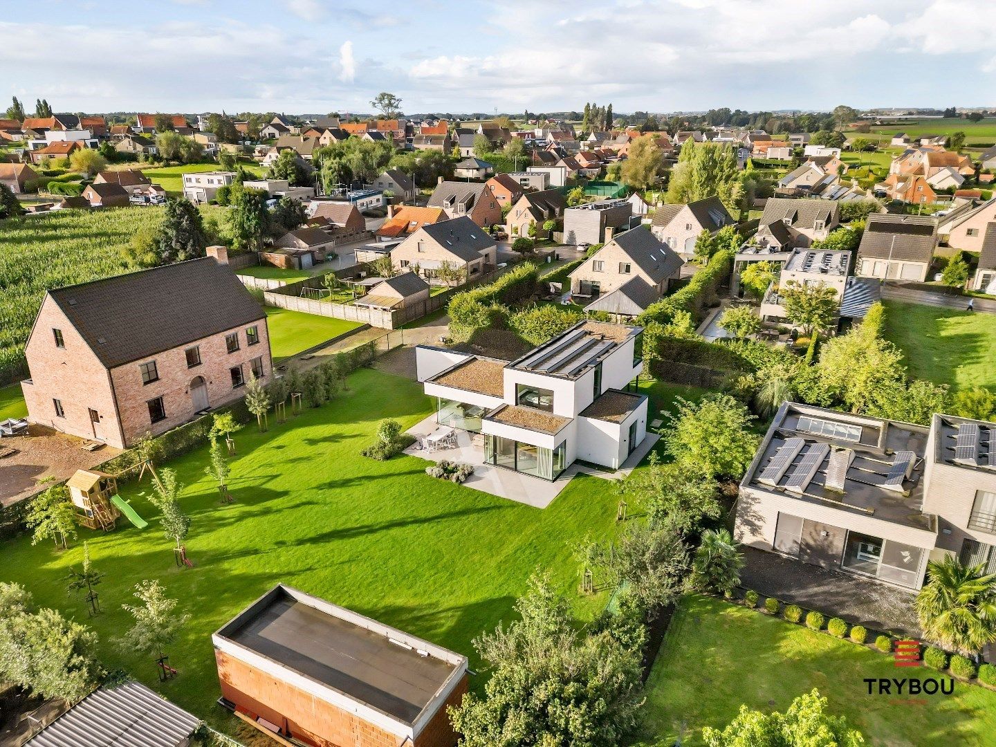 Rustig gelegen architecturaal pareltje op 1.751 m² te Houthulst.  foto 21